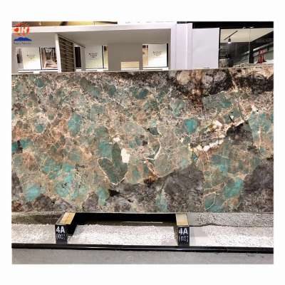 Charming Book Matched Amazon Green Onyx Slab For Decoration